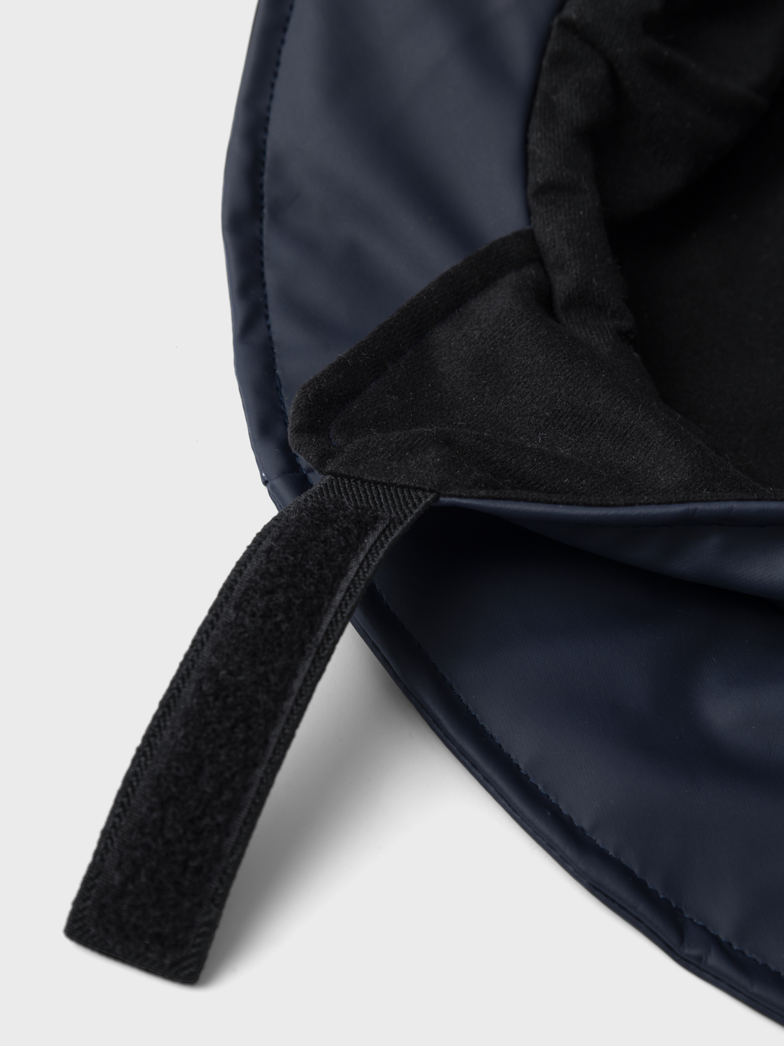 model_shot-front_full